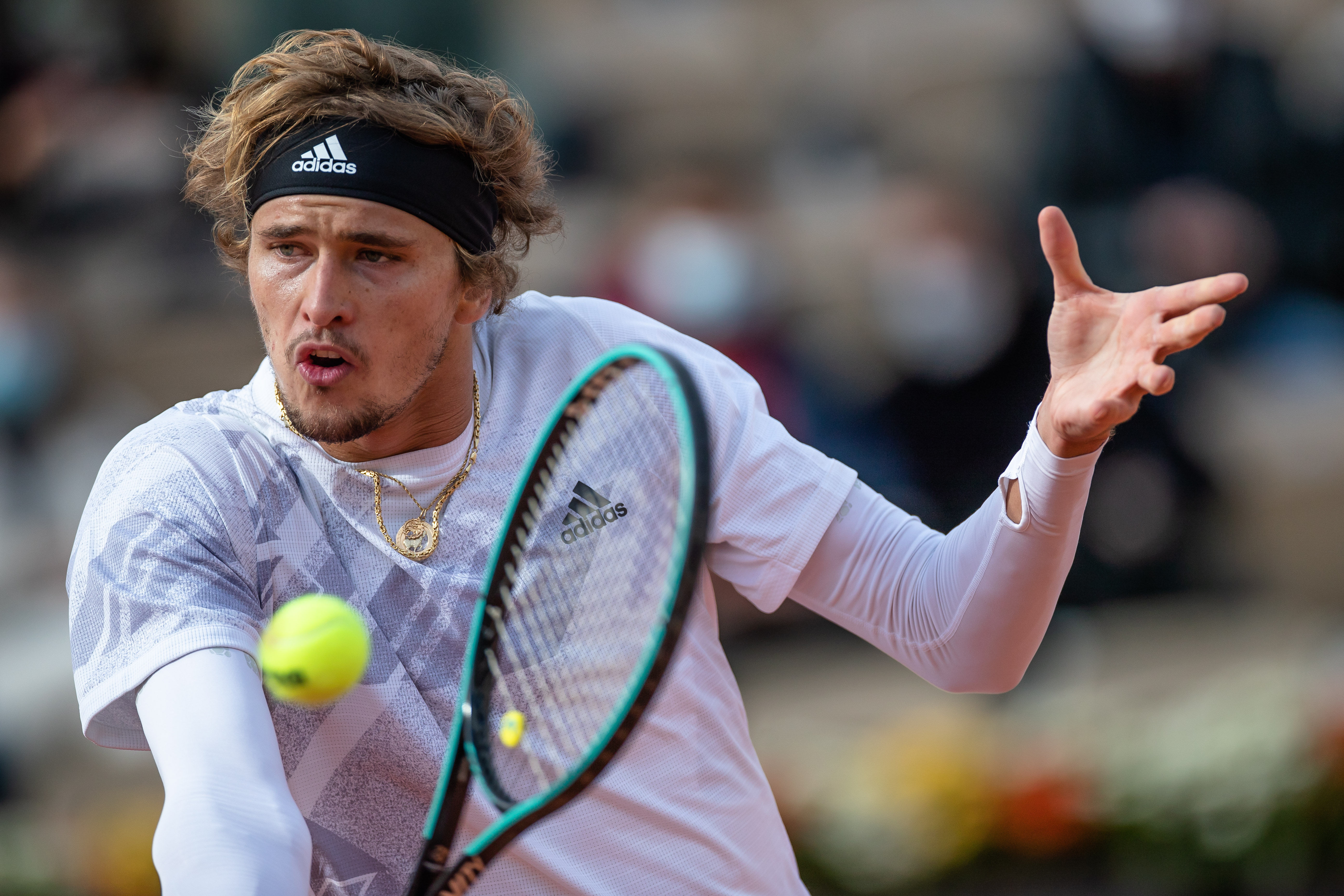 更在三分线 更在三分线