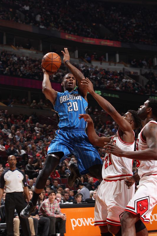 洲赛场上证 洲赛场上证